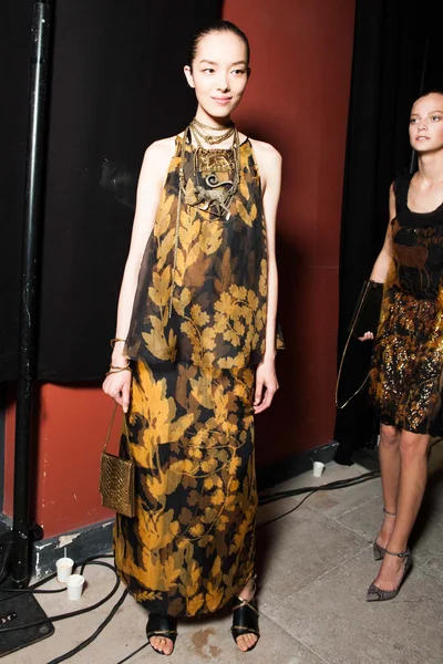Look 97